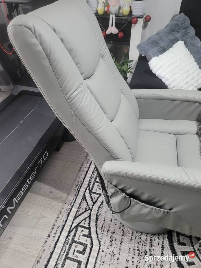 Obrotowy fotel masujący do salonu