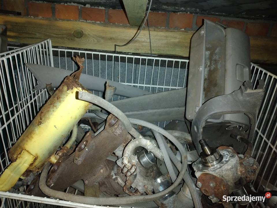 Toyota Dyna 150 2055r 25 25d4D pompa wysokiego Złoczew sprzedam