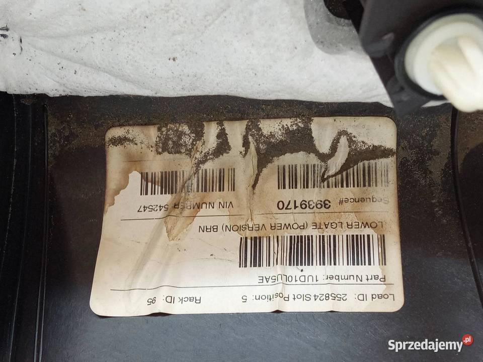 OSŁONA TAPICERKA KLAPY BAGAŻNIKA KL BRĄZ Osłony i zaślepki