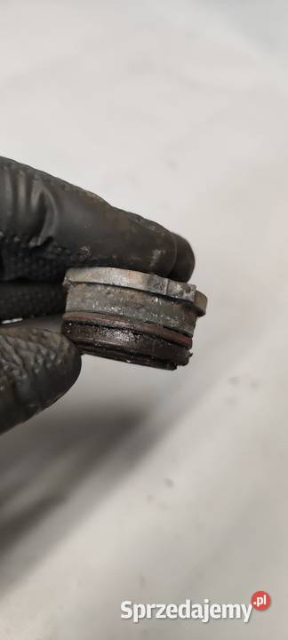 Dekielek zaworu 3BN cylinder 3MB 3BN części Pozostałe Wolbrom sprzedam
