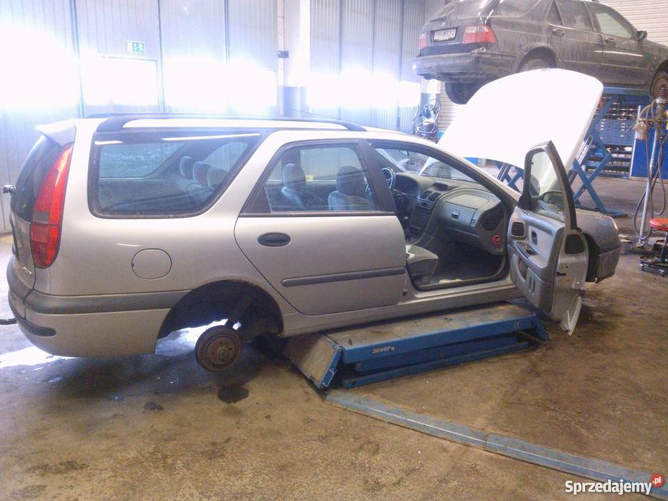 Renault Laguna 18 v16 99r drzwi lewy i prawy Staszów