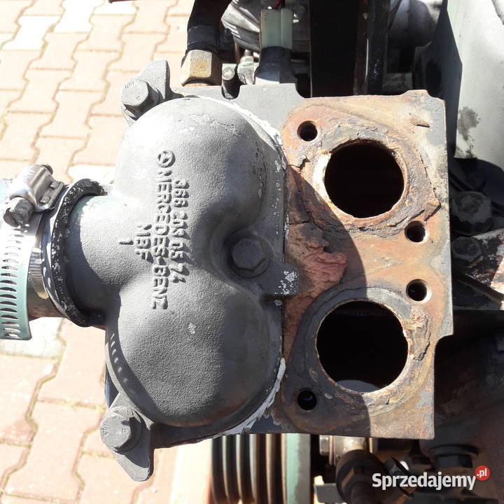 Pokrywa Termostatów Mercedes 3662030574 neoplan ciężarowe Układ chłodzenia śląskie Częstochowa