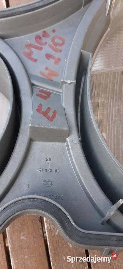 Lampa przednia prawa Mercedes E klasa W210 klosz Chocianów