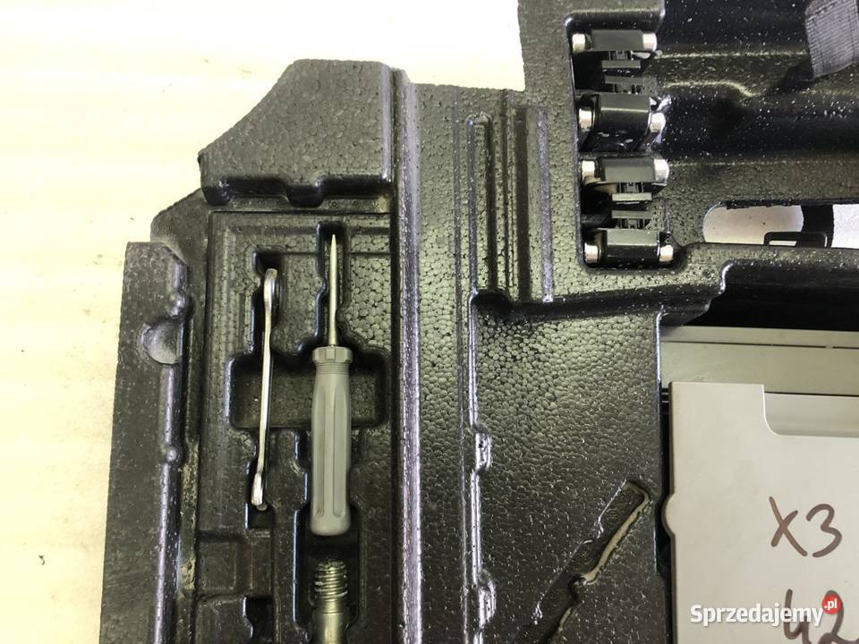 PIANKA WYGŁUSZENIE BAGAŻNIKA 527582 BMW X3 E83