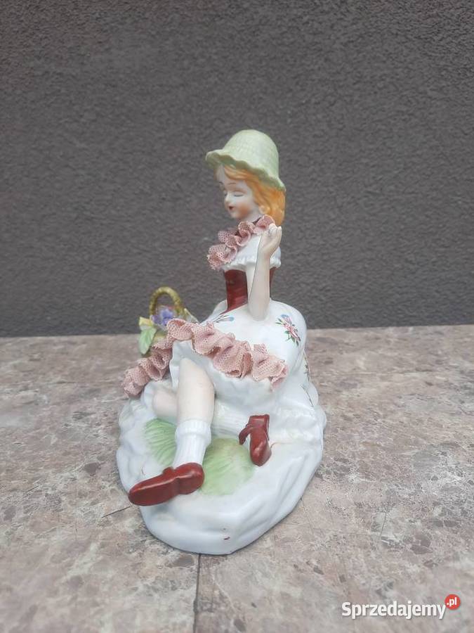 Figurka Panna z koszem ceramika porcelana 16 sprzedam