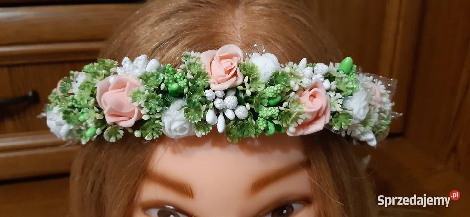 Wianek komunijny żywy z gipsówka brzoskwiniowy Borów sprzedam