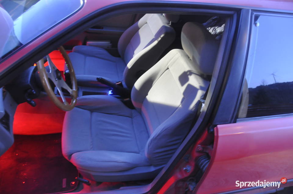 Fotele Szare Jasne Audi 80 B4 Kubełki Pól sprzedam
