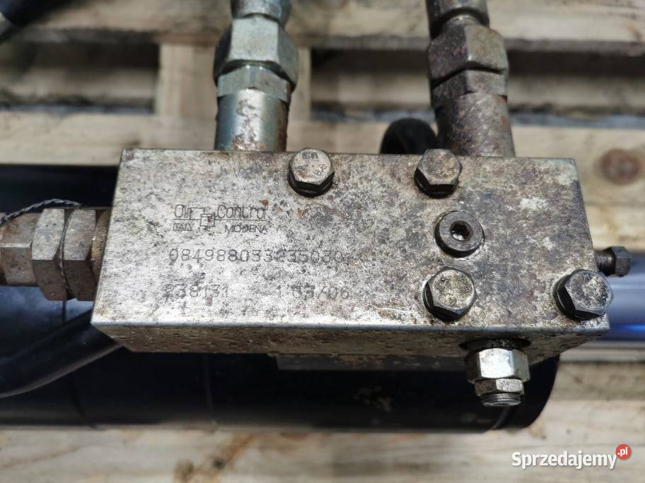 Manitou MLT 627 Siłownik poziomowania wideł wielkopolskie Wilkowo sprzedam