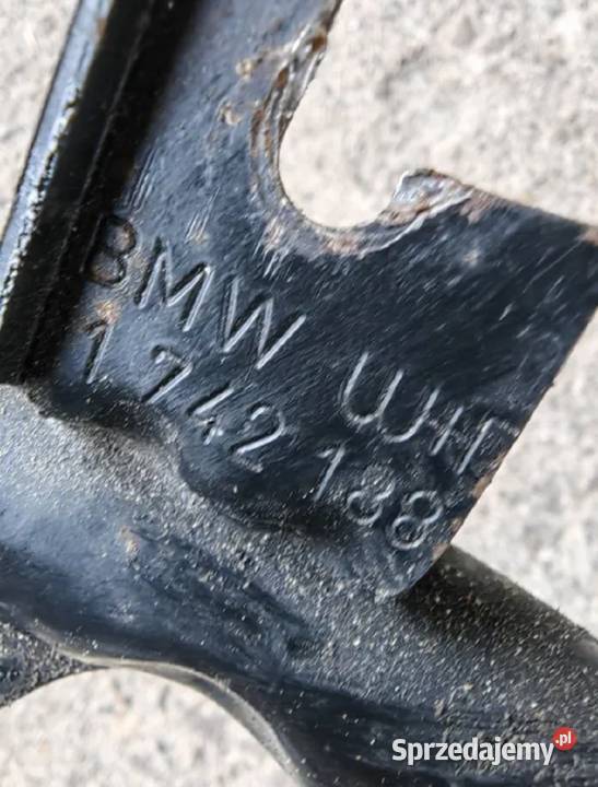 Listwa wtryskiwaczy wtryski BMW e32 e34 e38 m60 osobowe Żory