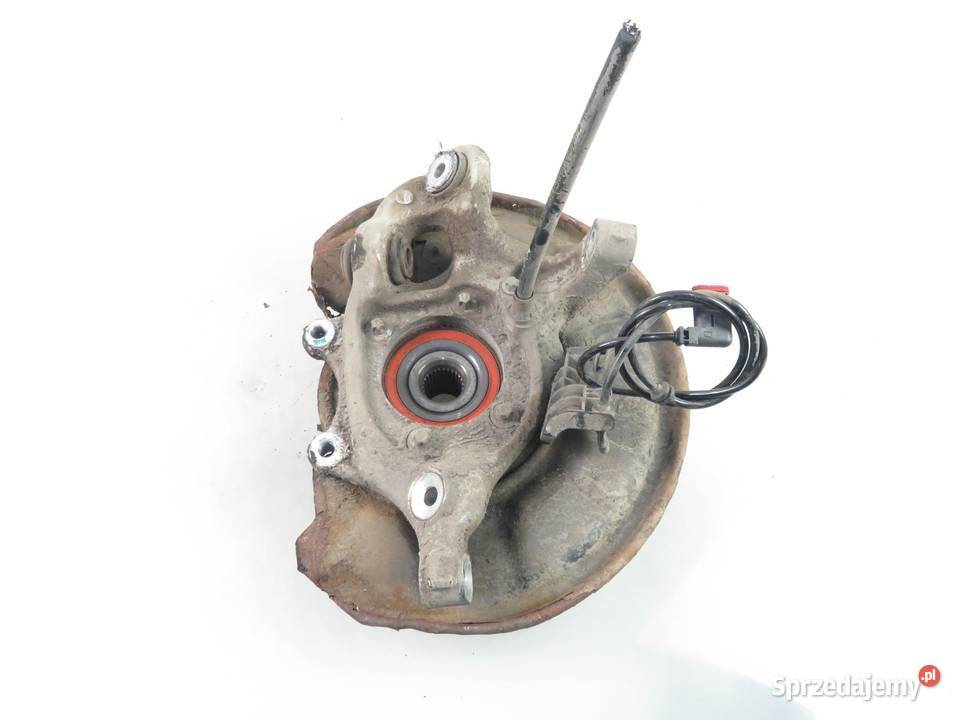 PIASTA TYLNA PRAWA MERCEDES W204 C 180 Części samochodowe