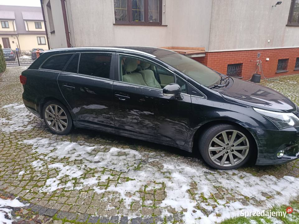 SPRZEDAM TOYOTĘ AVENSIS D4D DISEL nieuszkodzony Konin sprzedam
