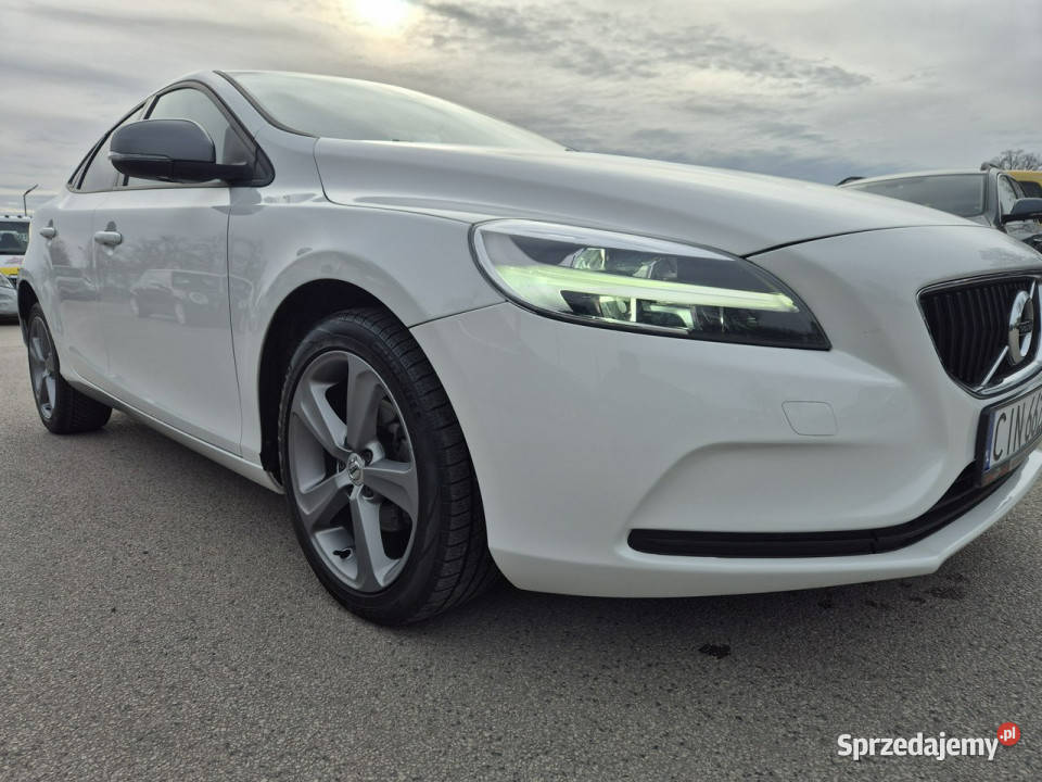 Volvo V40 20D 120 D2 II 2012 gniazdo AUX Volvo Gniewkowo