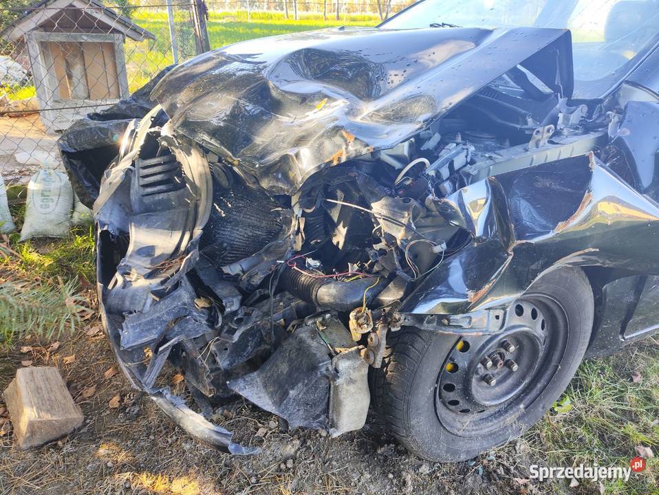 Sprzedam Toyota Corolla e12 20 D4D uszkodzona Ożarów