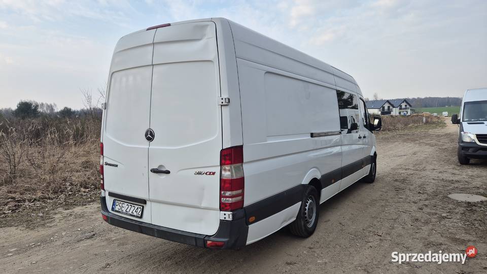 MERCEDES SPRINTER 310 CDI DOKA 9 osob Rok produkcji 2013 Częstochowa