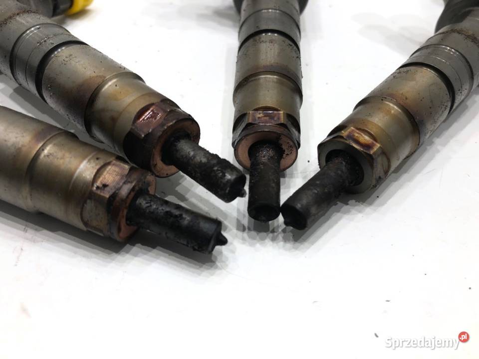 WTRYSKIWACZE KOMPLET FORD TOURNEO 0445110489 15 sprzedam