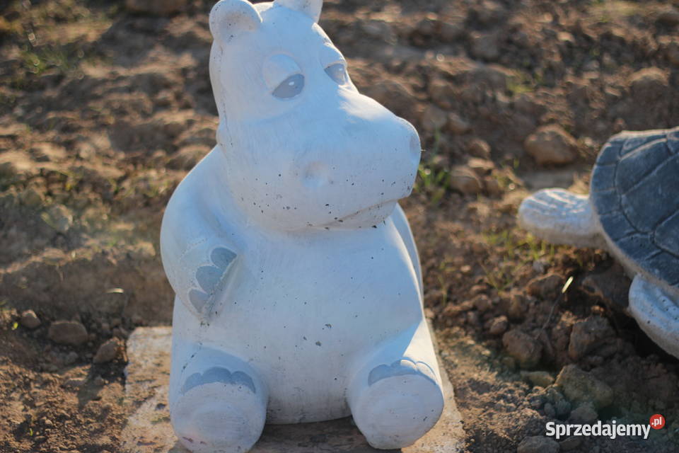 Figury rzeźby ogrodowe betonowe hipopotan Goliszów