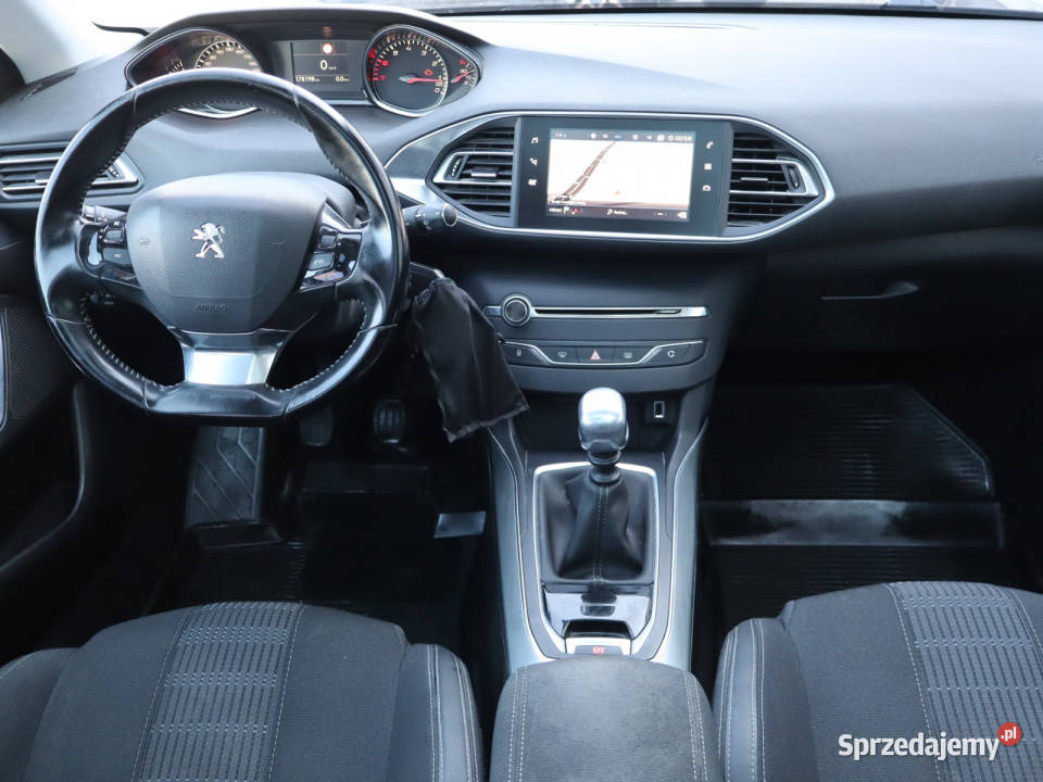 Peugeot 308 12 PureTech Katowice