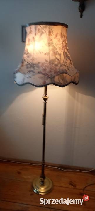 Ładna mosiężna lampa podłogowa z abażurem Skierniewice