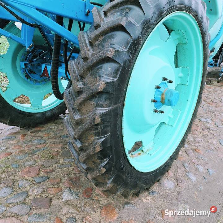 Opryskiwacz Berthoud Tracker 3234 7 sekcji ARAG Strzelno