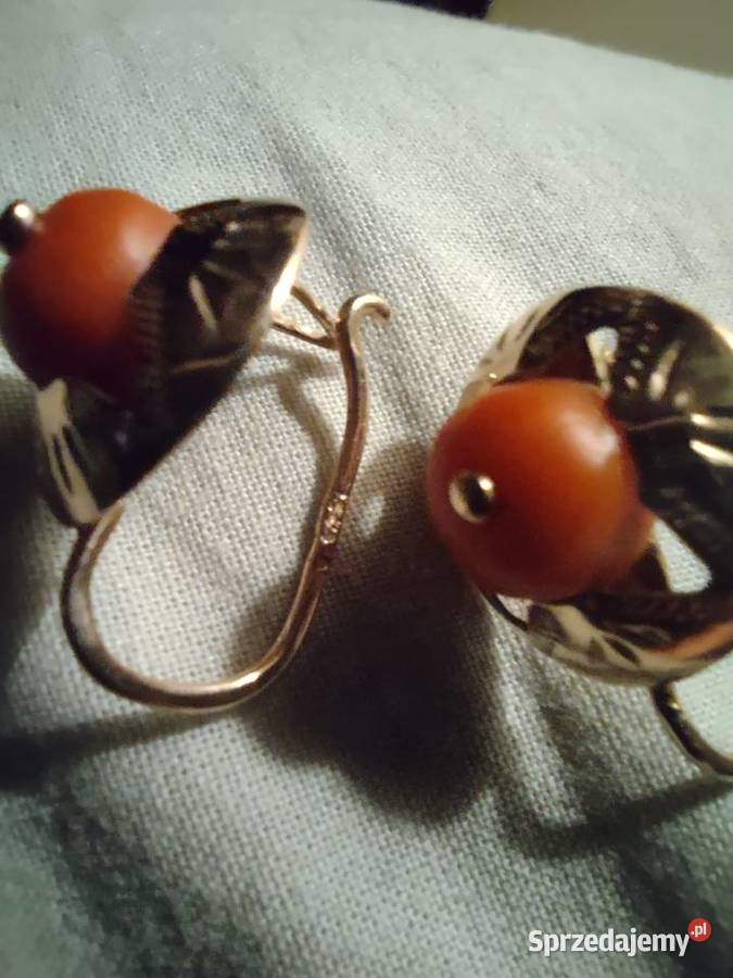 Złote kolczyki koral naturalny wielkopolskie Skiereszewo