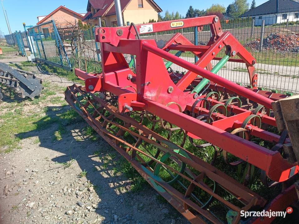 Agregat uprawowo siewny 3m