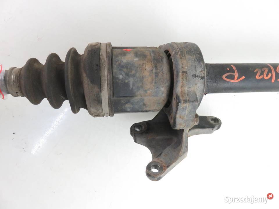 PÓŁOŚ PRAWA PRZEDNIA TOYOTA AURIS I 20 D4D osobowe sprzedam