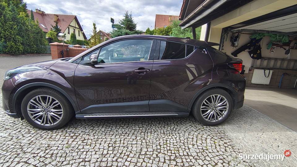 Pierwszy właściciel Toyotę CHR HSD 18 HYBRID 122 C-HR Szczecin