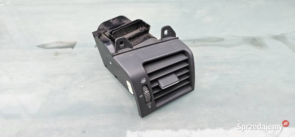 Kratka nawiewu prawa przód mercedes w210 Zbąszyń sprzedam