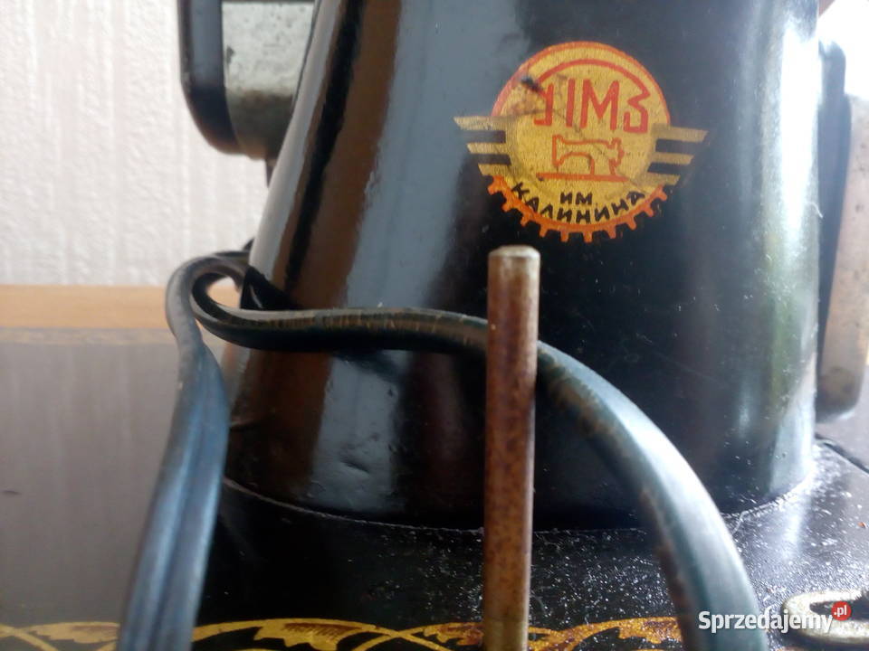 Maszyna do szycia w szafce rosyjska firmy Warszawa sprzedam