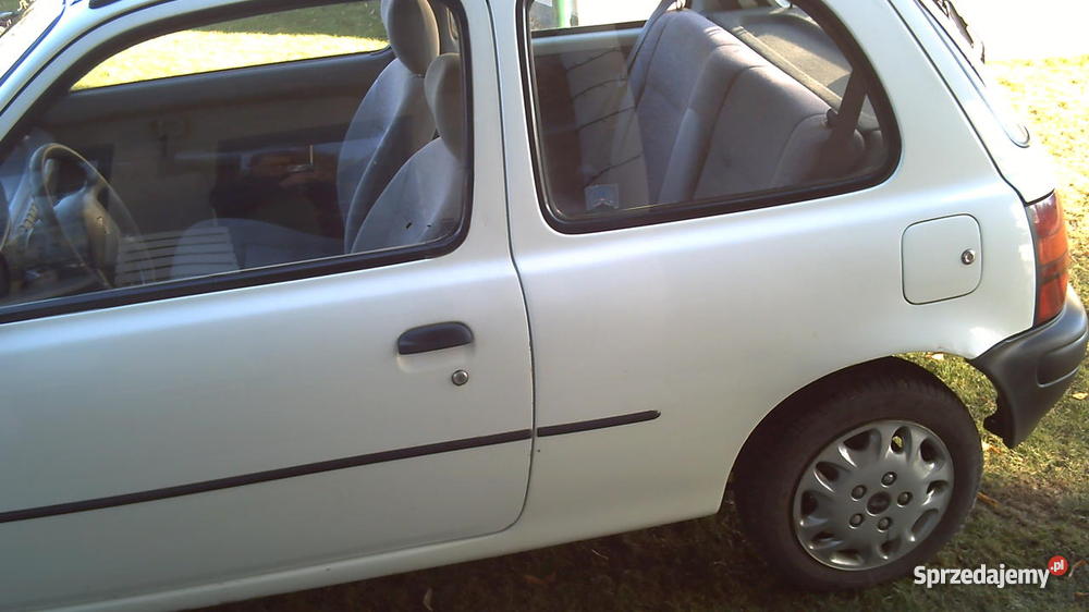 Nisan Micra 1996 koloru białego jest dobrze utr