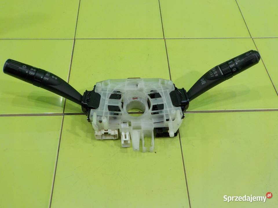 SUBARU B9 TRIBECA 30 B AUT 06r 5D przelacznik osobowe Suków