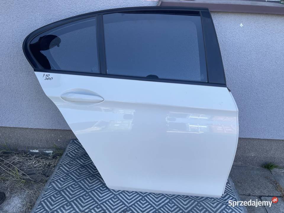 Drzwi prawy tył BMW F10 A300 wysyłka podkarpackie Stalowa Wola