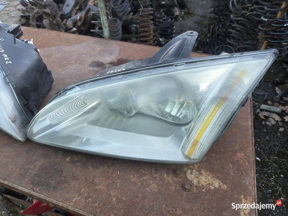Lampy przednie Ford Focus MK2 Łagów