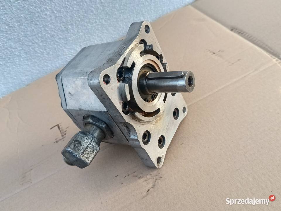 Pompa hydrauliczna do wywrotu star Głowno sprzedam