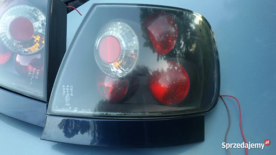 LAMPY TYLNE AUDI A4B5 SEDAN warmińsko-mazurskie Elbląg