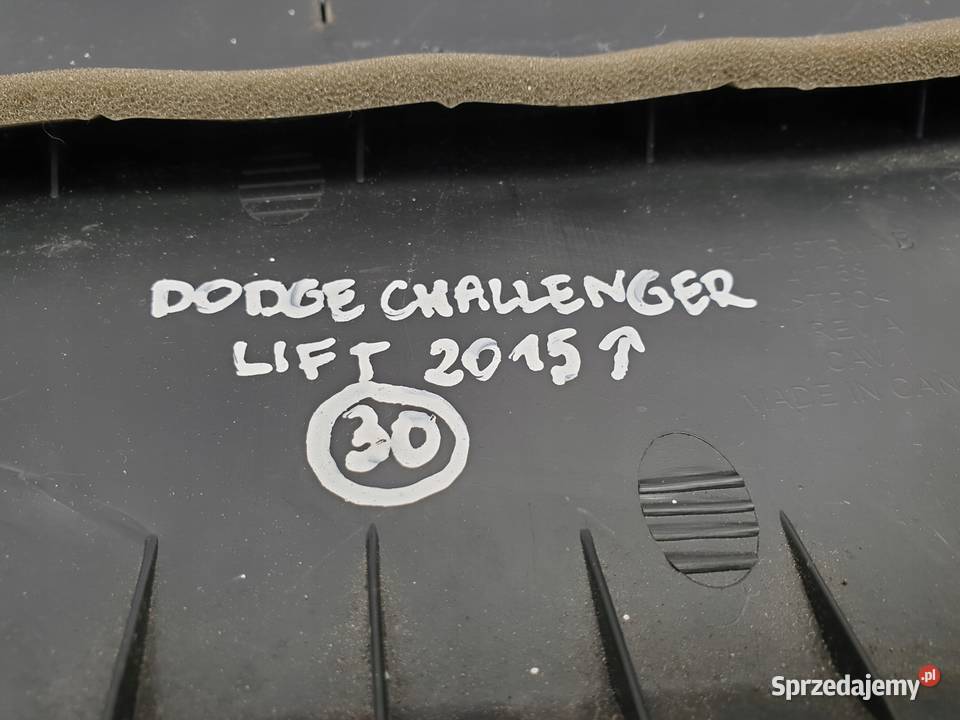 Dodge Challenger 15 OSŁONA DESKI ROZDZIELCZEJ osobowe Chełm