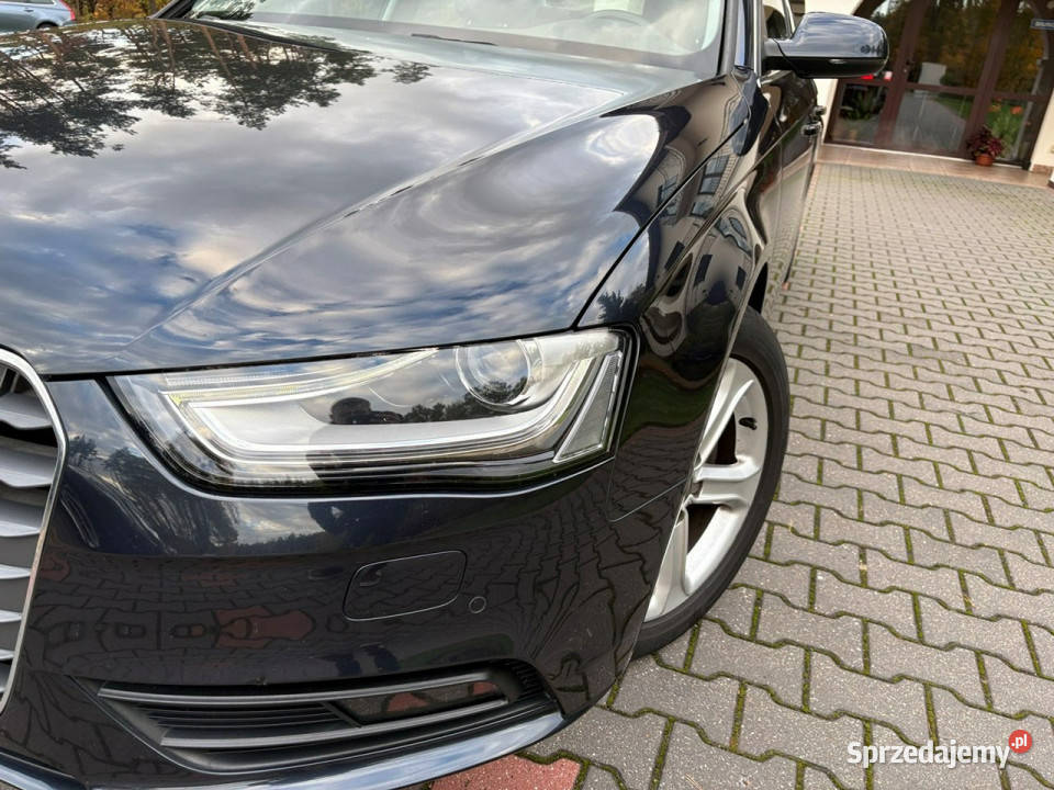 Audi A4 Limousine 18 benzyna 170 Xenony Skóry niebieski Lipówki