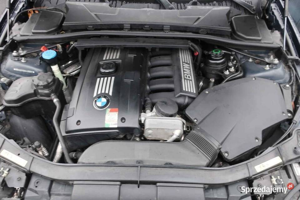 BMW 325xi 30 E91 R6 polift uszkodzony piękny benzyna Szczerbice