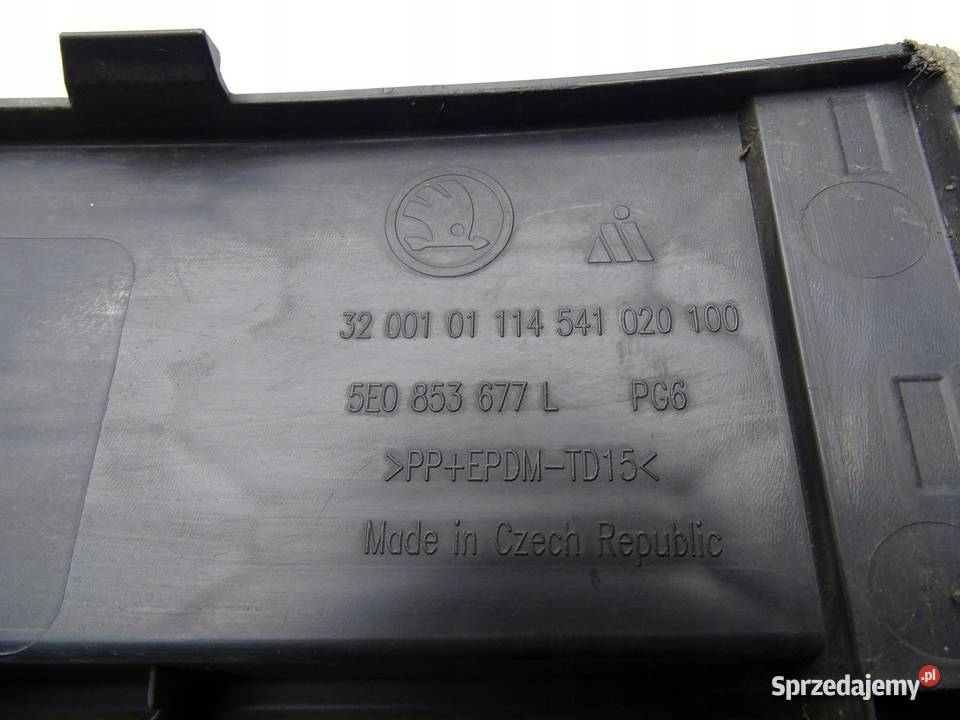 KRATKA ŚRODKOWA GRLLA ZDERZAKA PRZÓD 5E0853677L