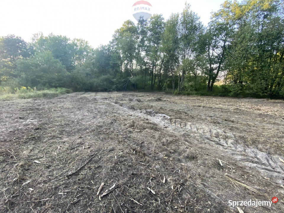 Działka budowlana w spokojnej okolicy Siestrzeń