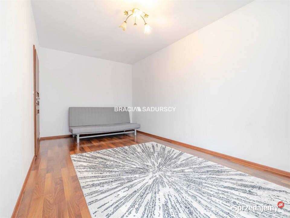 wynajmu mieszkania Kraków 45m2 2 pokoje cegła