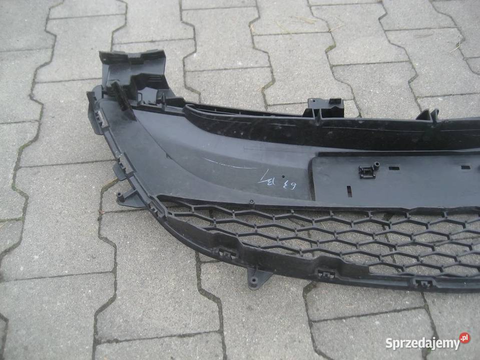 mazda 2 ii lift 1014r kratka zderzaka środkowa Atrapy Rakoniewice