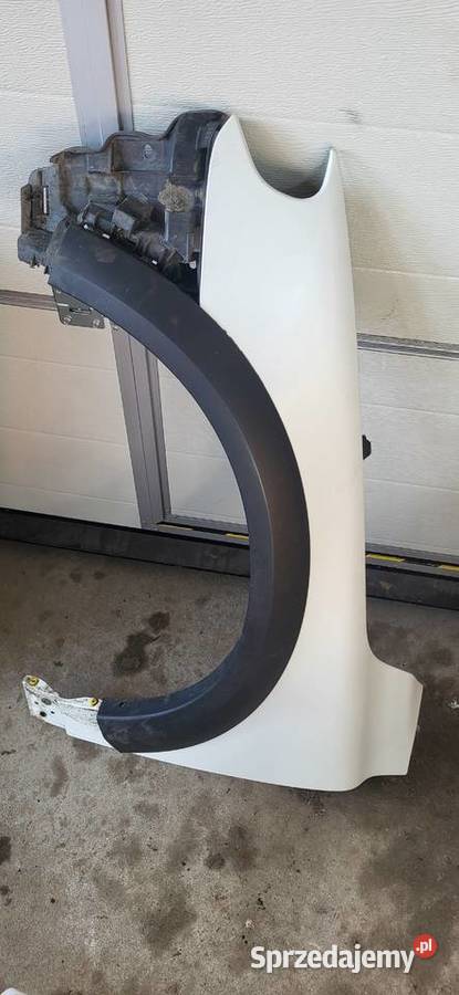 Sprzedam błotniki volvo xc70 cross country z Narol