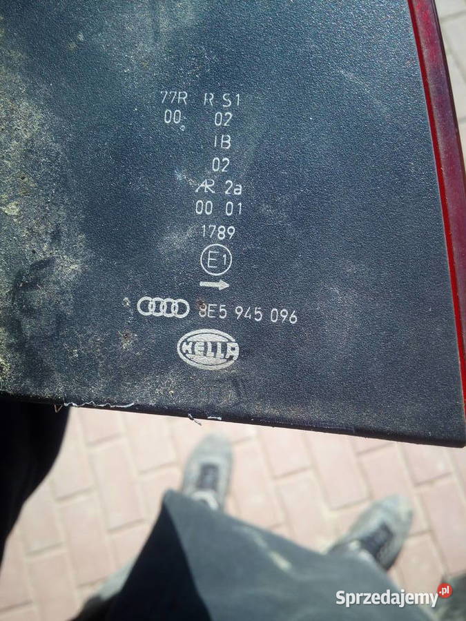 Lampa prawa tył Audi A4 b7 sedan 8e5945096 Częstoborowice