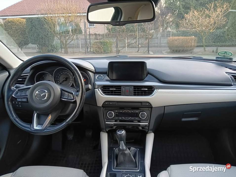 Mazda 6 20 benzyna 164 2017r Salon Polska sprzedam