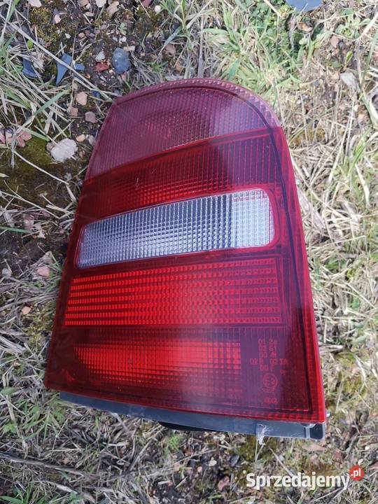 Lampa tył skoda octavia 1 Oświetlenie Czerwionka-Leszczyny