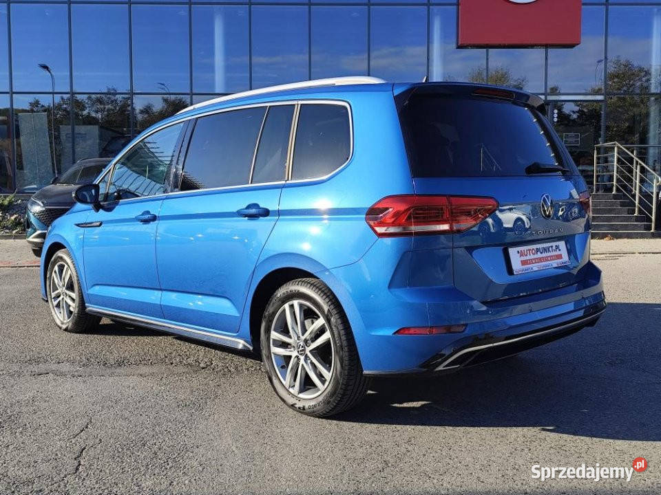 Volkswagen Touran 2023r salon panorama hak Kraków