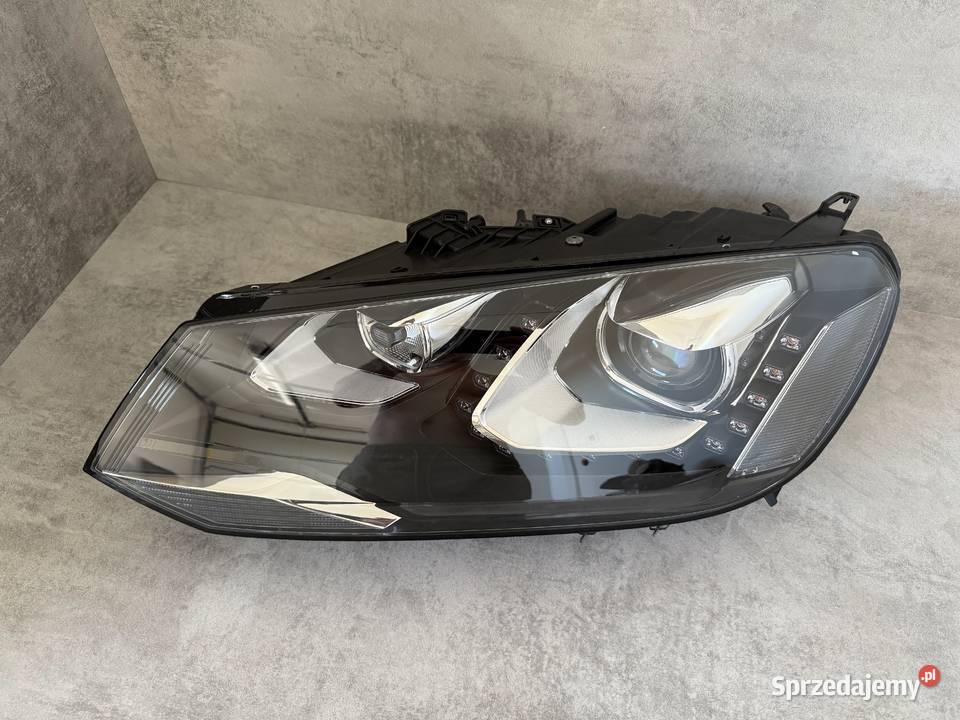 VW TOUAREG II 7P LIFT LAMPA LEWY PRZÓD LEWA Lampy przednie Wijewo