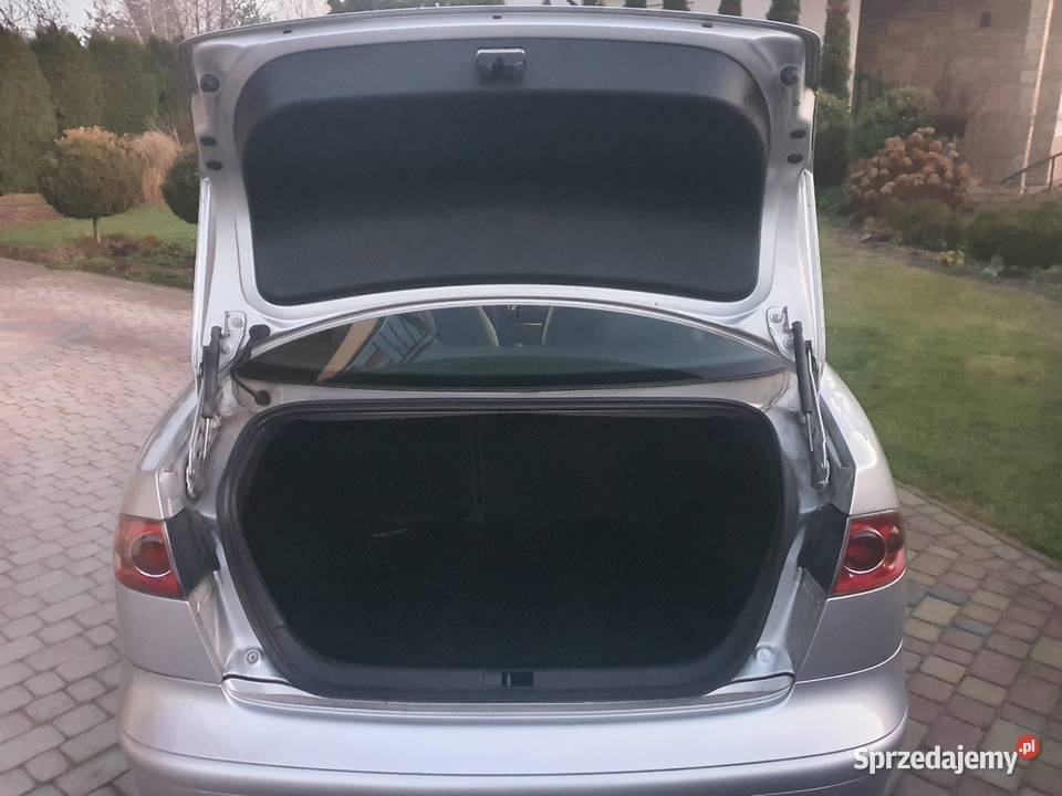 SEAT CORDOBA 12 BENZY A 2003 hak