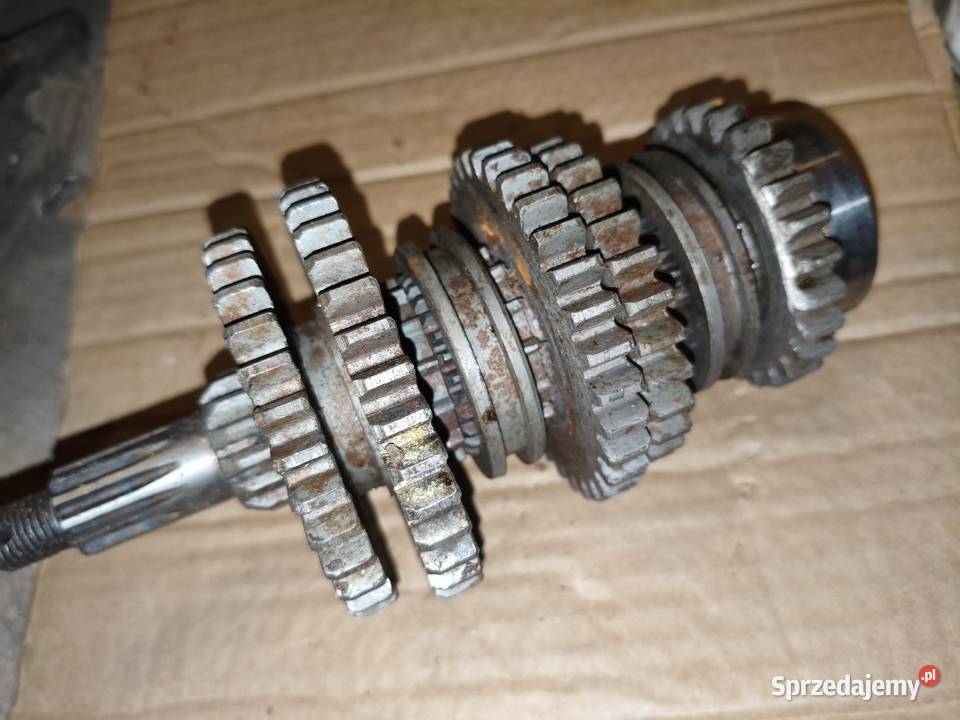 Oryginalny wałek skrzyni biegów że wstecznym Leszno